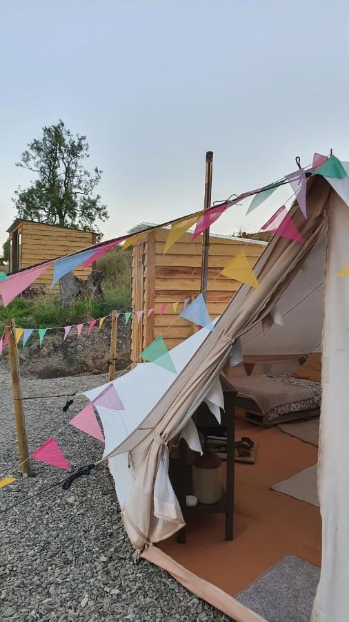 Отель Calon Y Goedwig Glamping Лландовери Экстерьер фото
