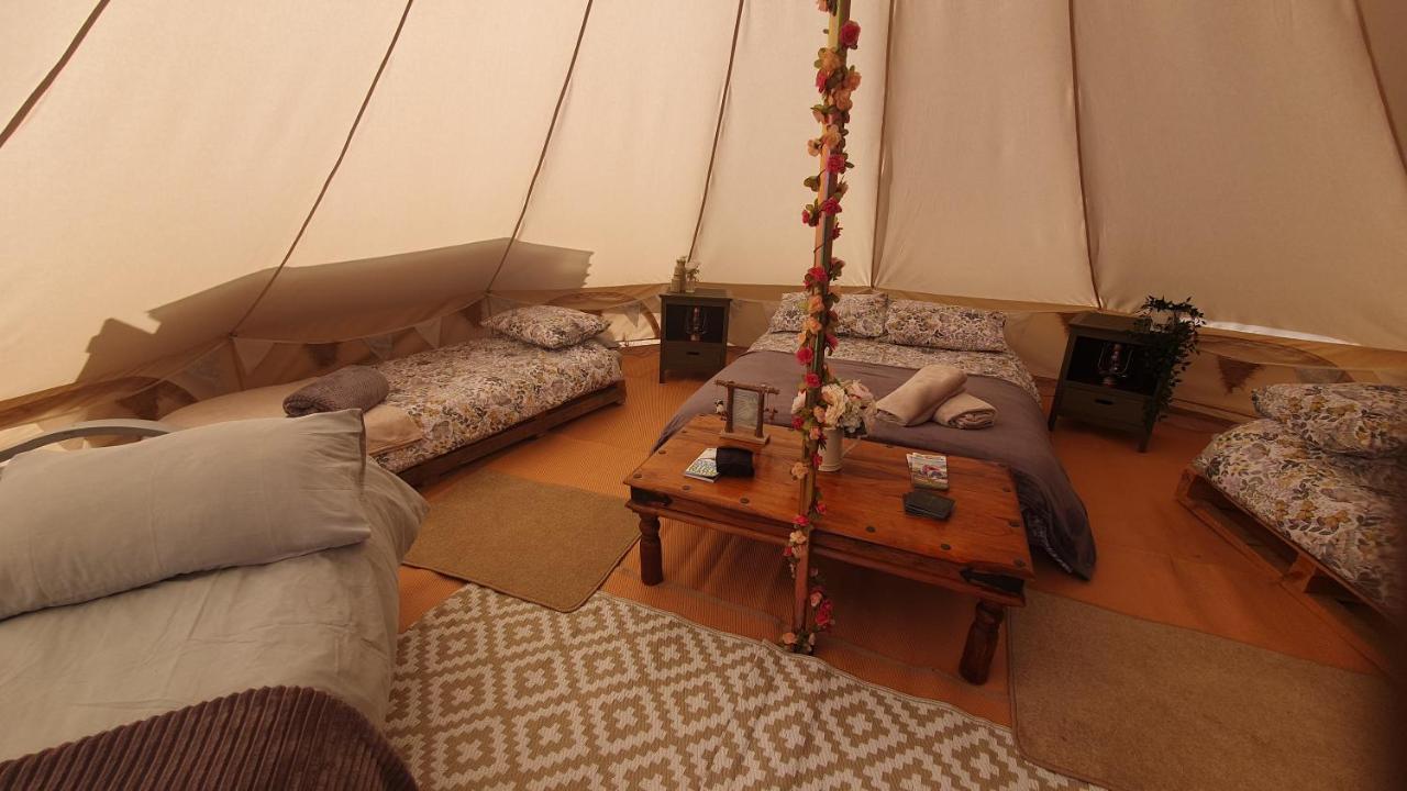 Отель Calon Y Goedwig Glamping Лландовери Экстерьер фото